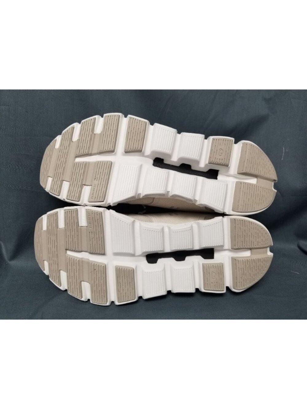 On Running Cloud 6 Pearl White 3WF10060755 Women's Size 7.5 NEW NO BOX! - Picture 11 of 12